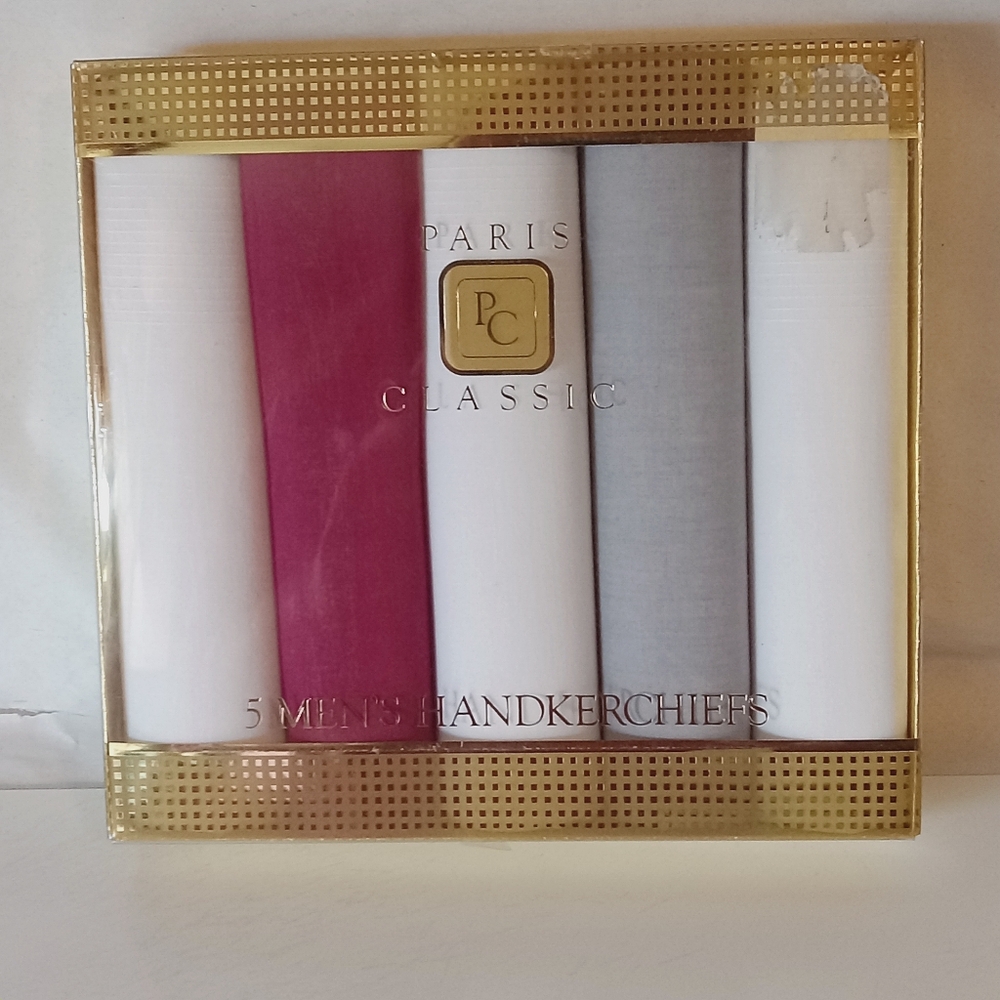 Paris Classic 5 Men’s Handkerchiefs.  New In Package.  NOS
